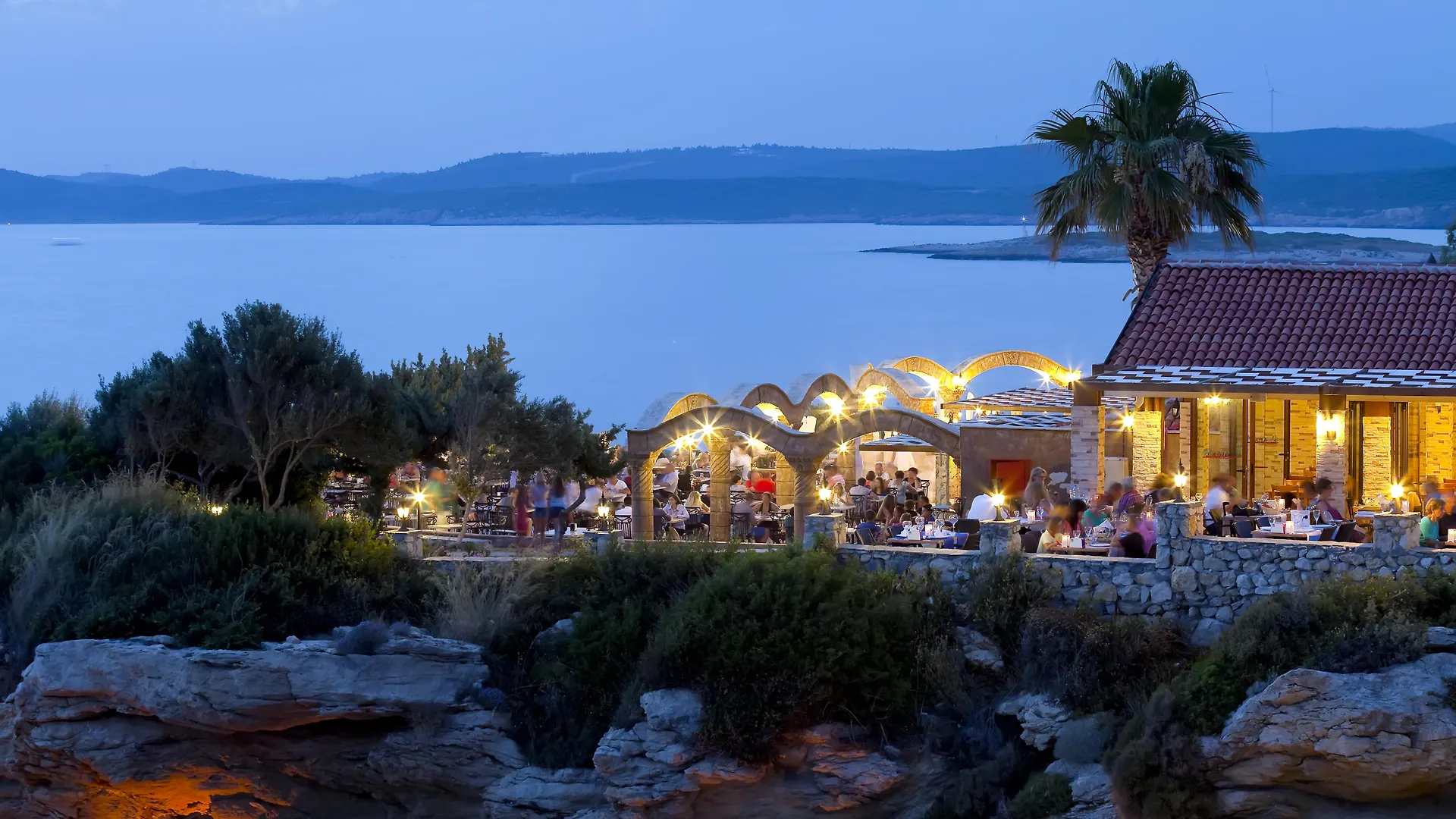 Club Resort Atlantis Seferihisar 4*,